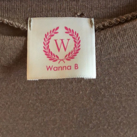 Long Sleeve Top with Ruffle Bottom - Picture 2 of 3